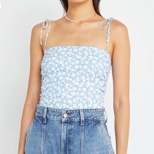 Kourt Snow Calico blue floral cami tank top